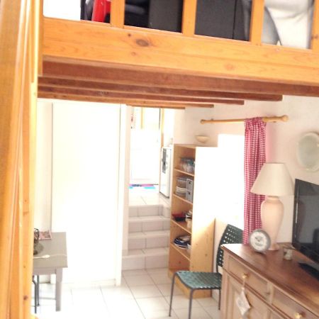 Studio Avec Piscine Privee Jardin Clos Et Wifi A Saint Jean D'Angely Экстерьер фото